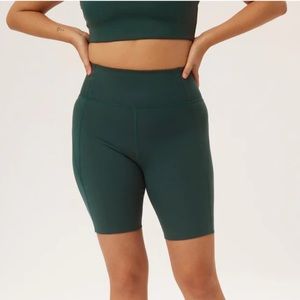 NEW Moss Girlfriend Collective Biker Short